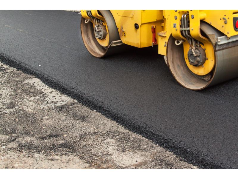 asphalt paving